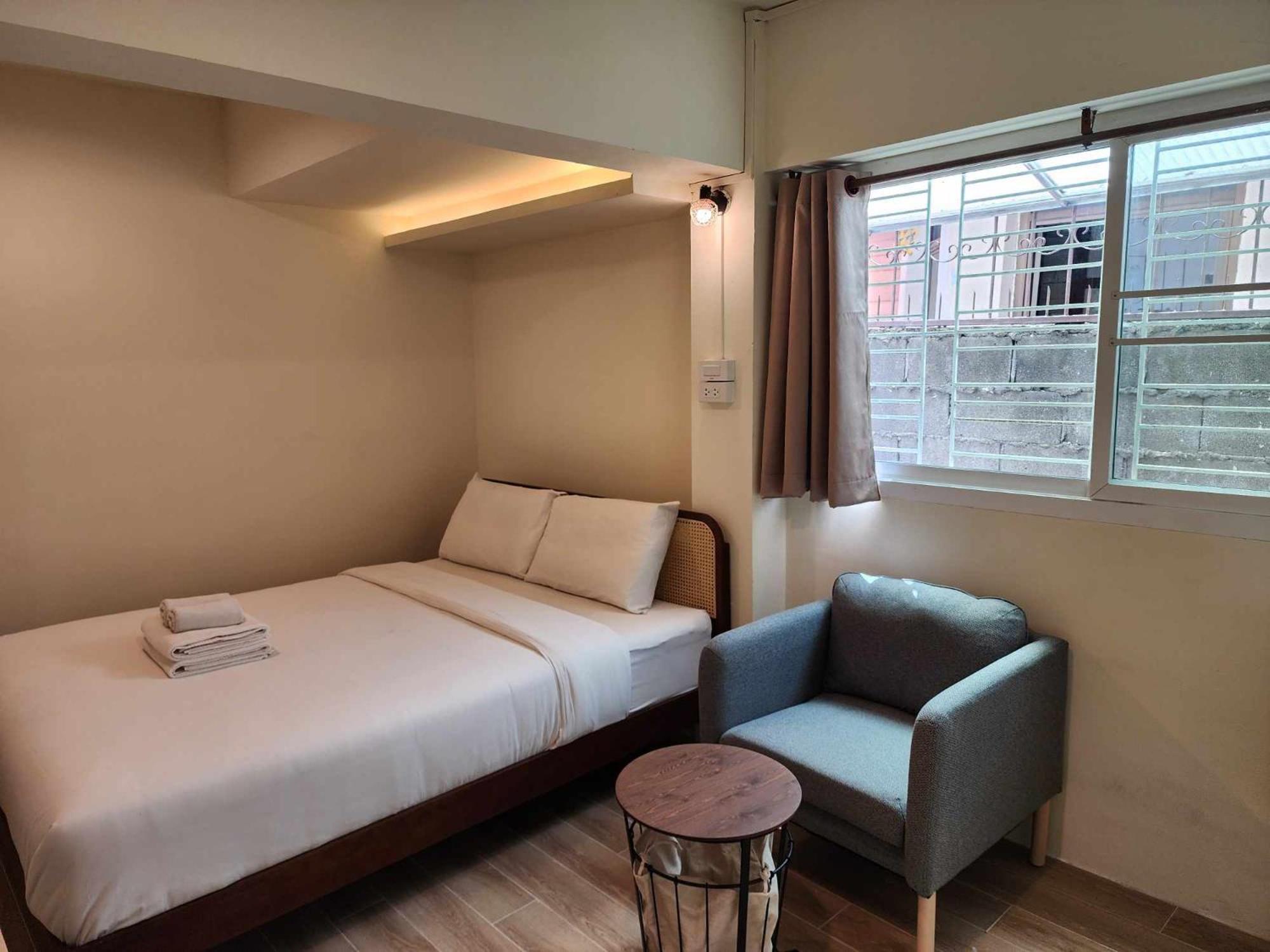 Canal View Lo-Ha Guest House, Contactless Check-In Bangkok Exterior photo